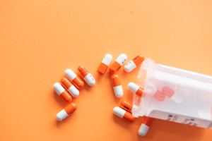 钙片和维生素C能一起吃吗？全面解析与健康建议